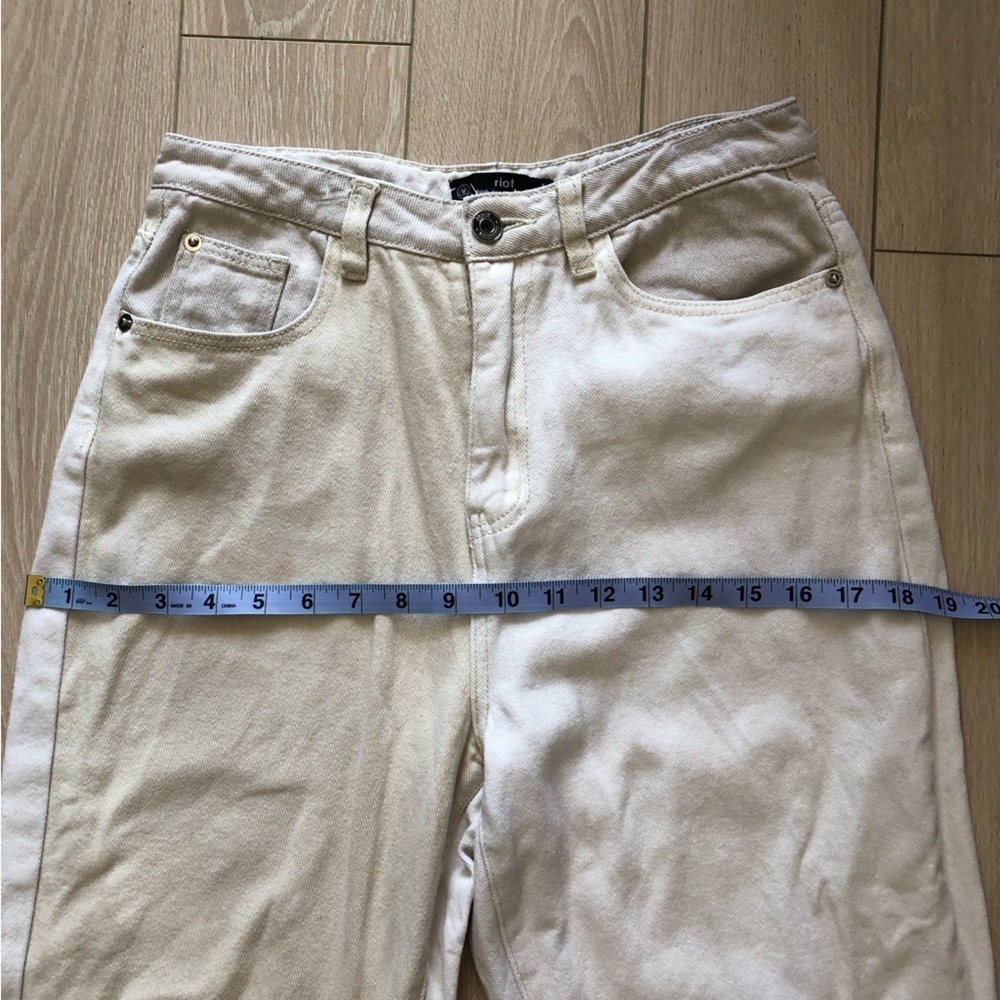 Missguided Riot Neutral Patched High Rise Mom Jean Size 6 - Picture 3 of 14